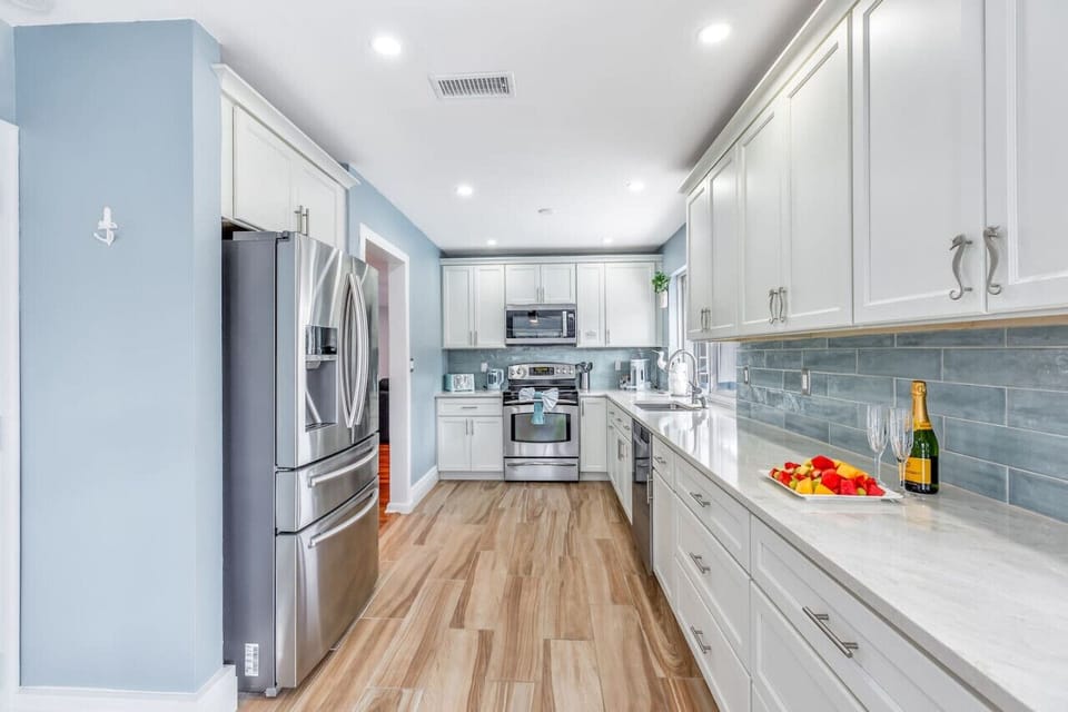 The decor is bright and inviting, inspired by the colors of a tropical getaway.