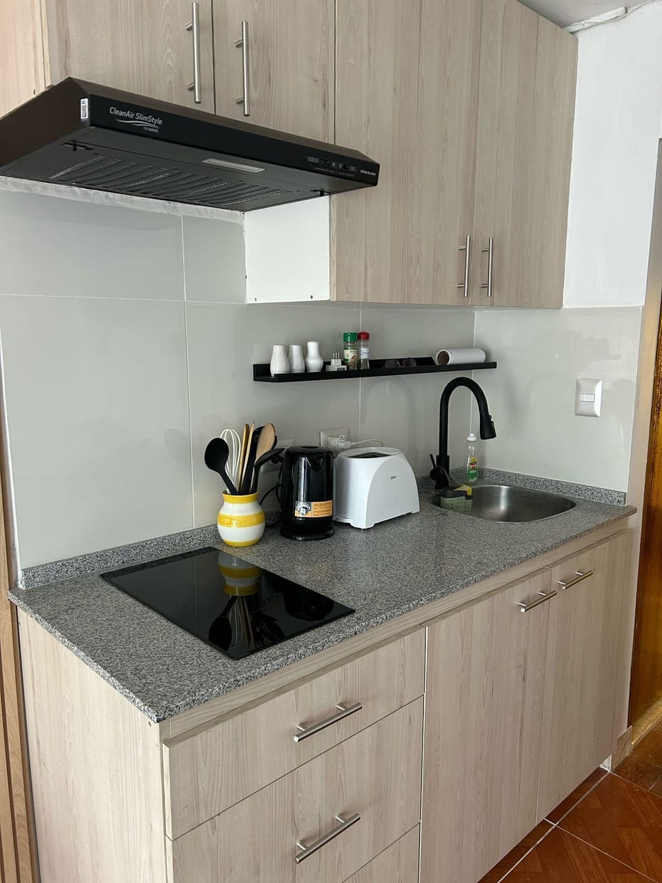 Kitchen newly remodeled