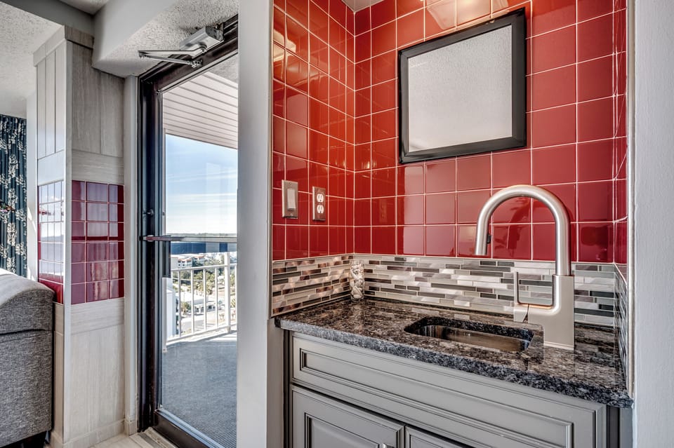 Modern kitchenette design