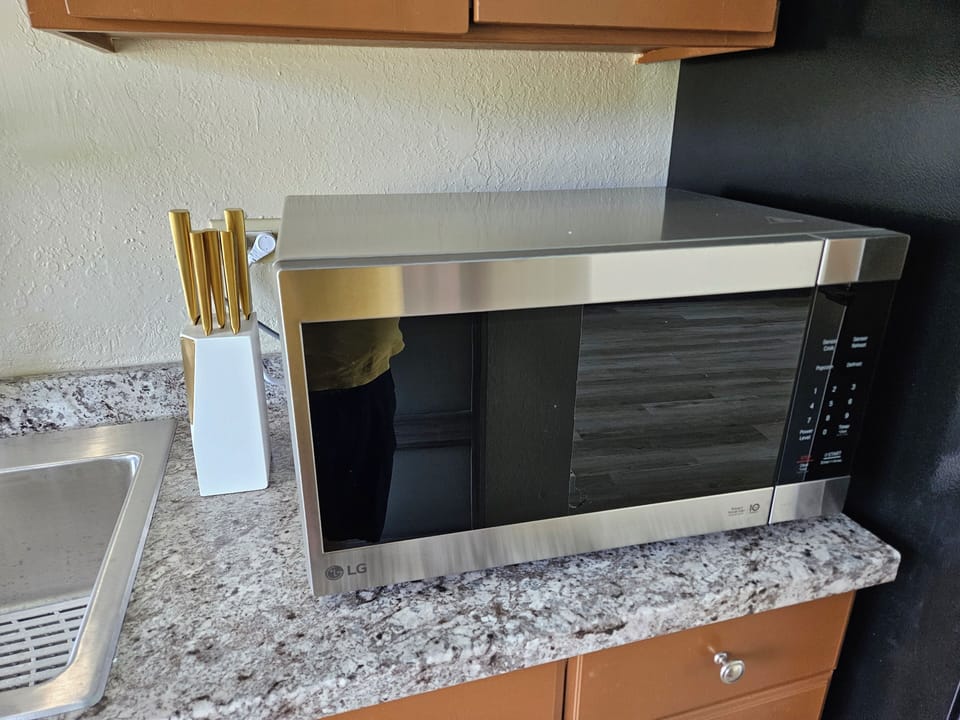 Microwave