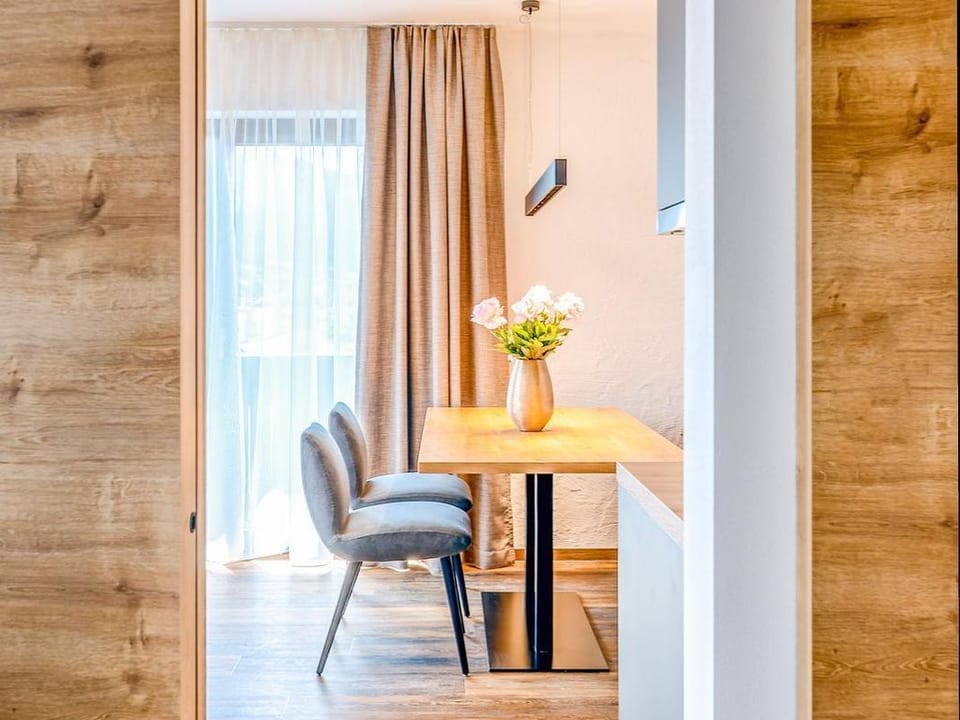 Category SOUTH - Apartment Top 8 - Appartementhaus Waidmannsheil Apartment in Seefeld