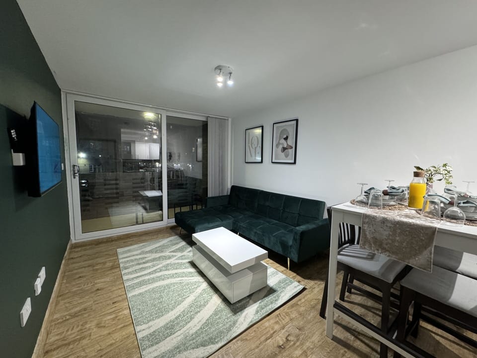 Living Room / Lounge