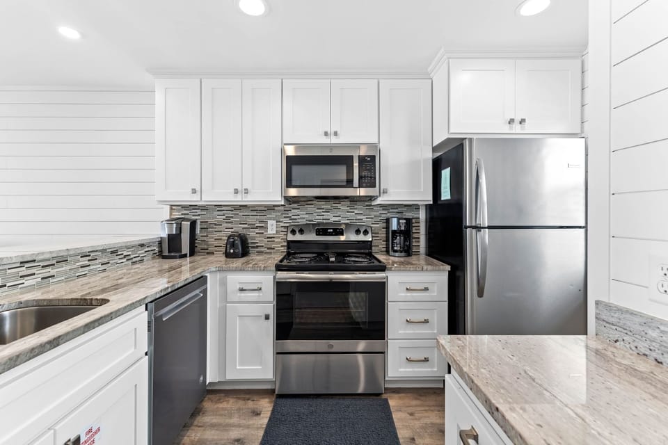 Fully Equipped & Spacious Kitchen!