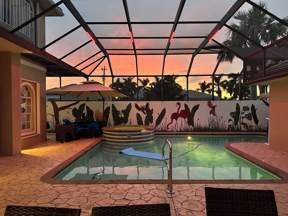 Courtyard Pool & Spa Area