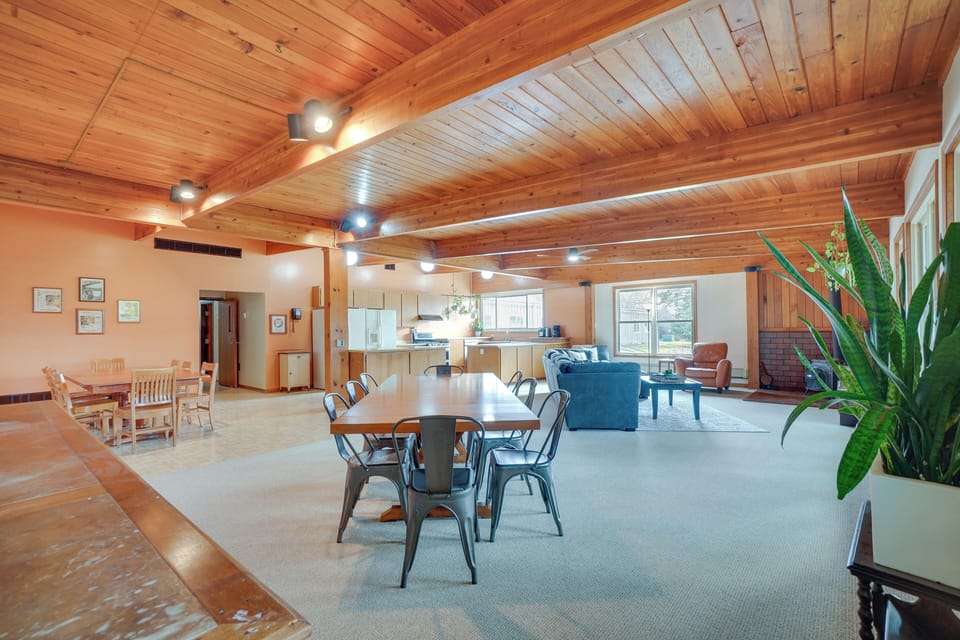 Mount Calvary Vacation Rental | 12BR | 13.5BA | Step-Free Access | 10,000 Sq Ft