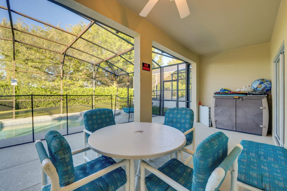 Lanai | Outdoor Seating & Dining