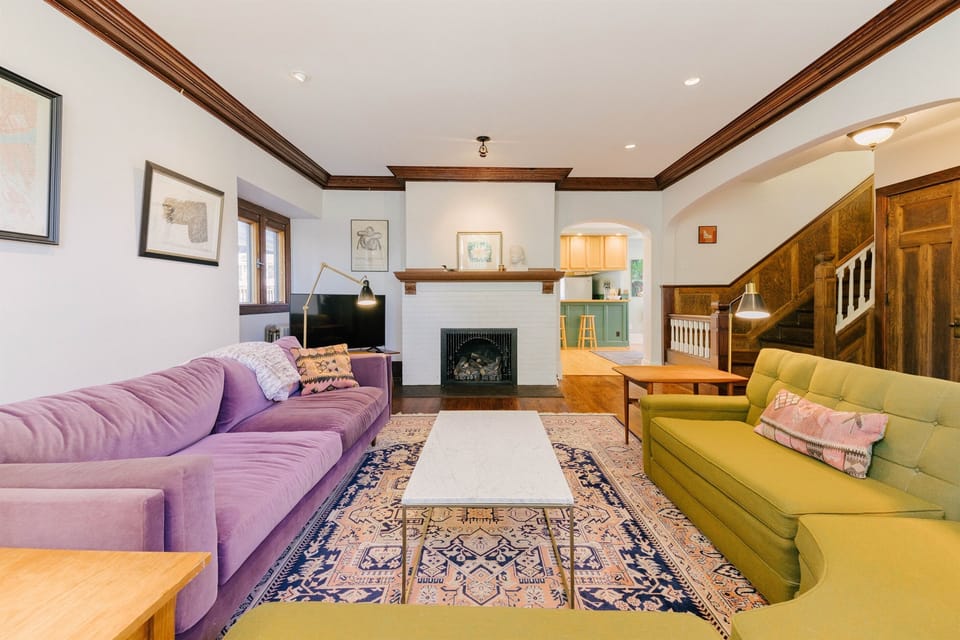 "The place was awesome, location was amazing. The hosts were super responsive and helped with everything we needed! Thank you to the great stays team!" - Matteo, 5 Star Review