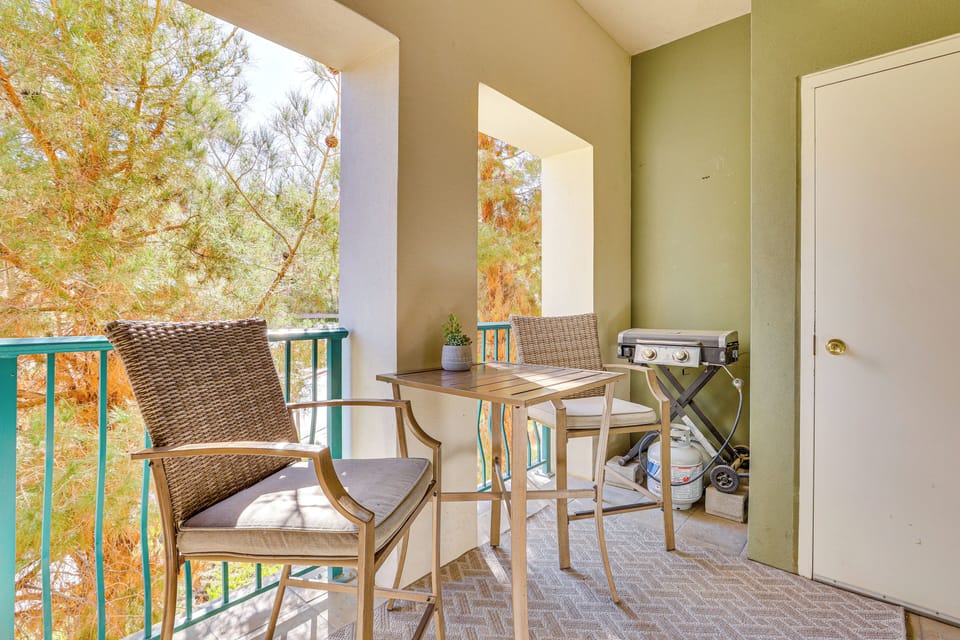 Balcony | Gas Grill