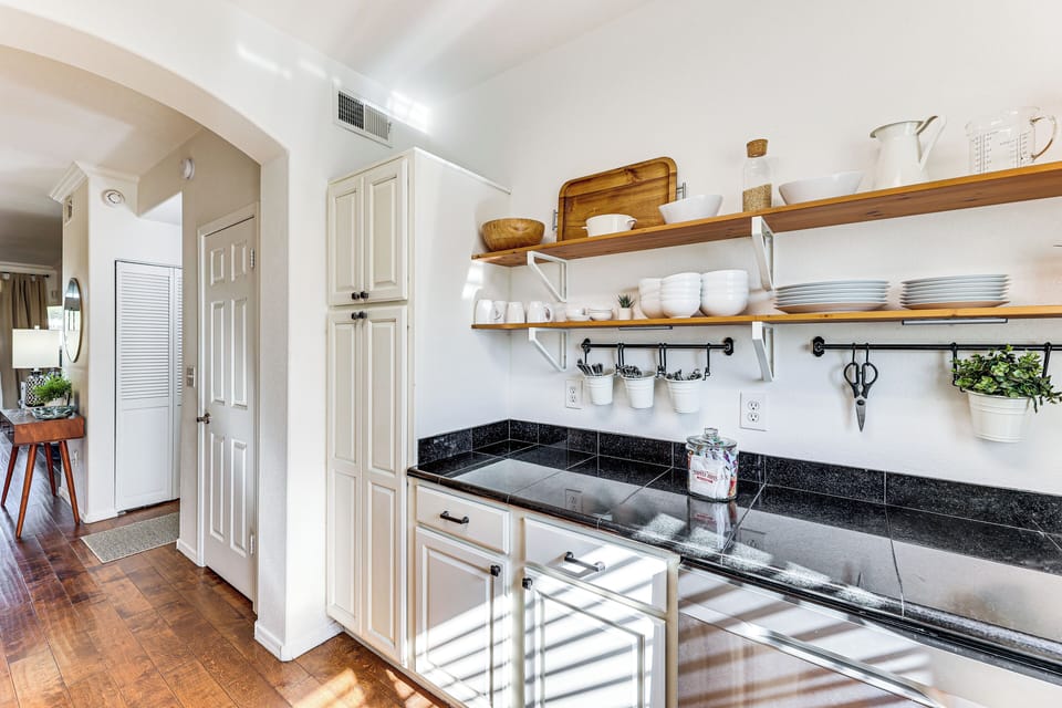 Kitchen | Drip Coffee Pot | Keurig | Toaster