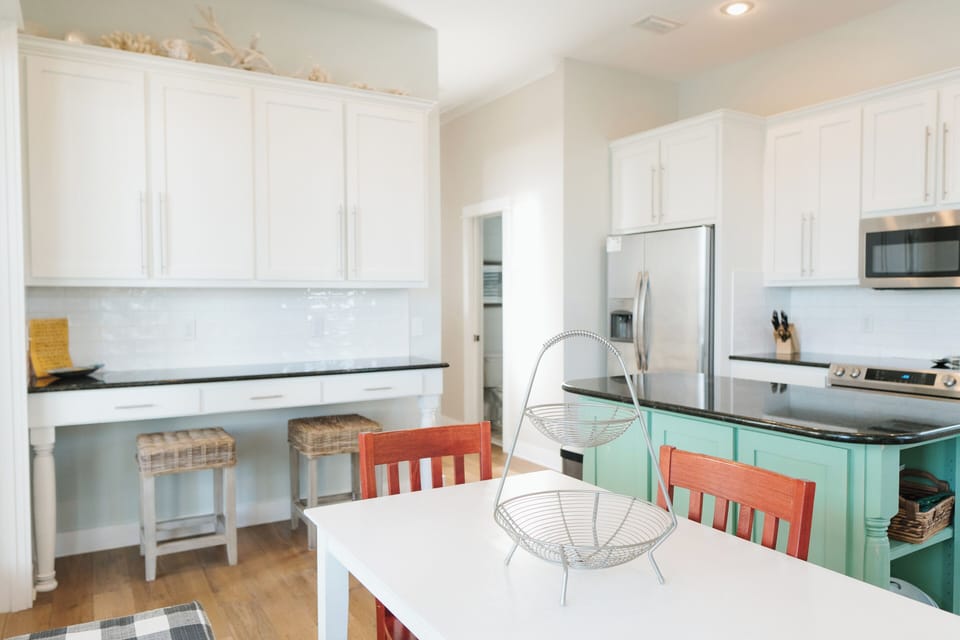 Cook, dine, and connect in this cozy shared space.