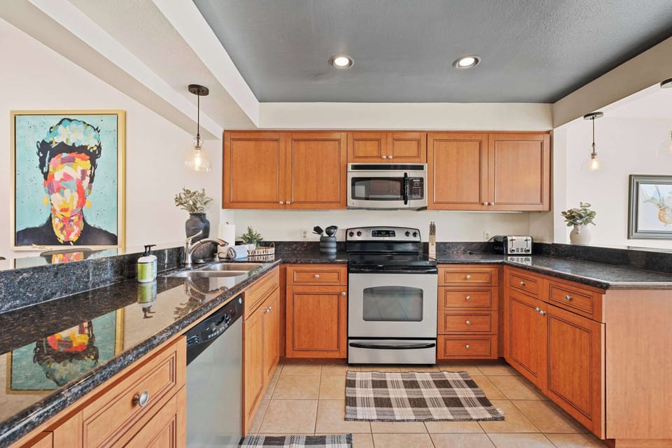 Prepare delicious meals in the fully equipped kitchen
