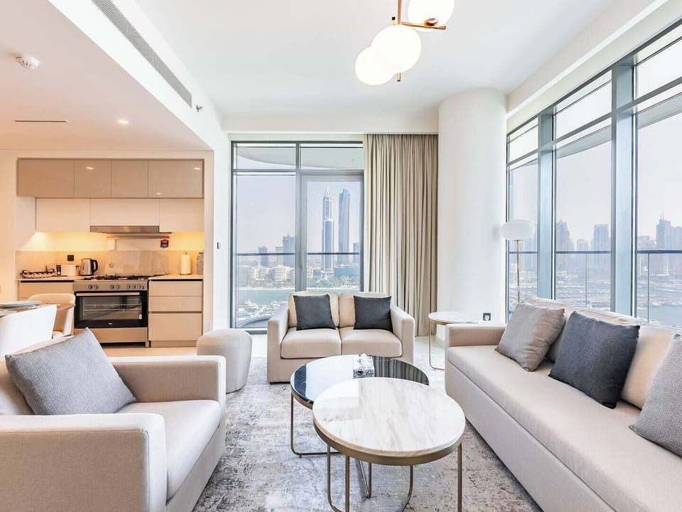 Stunning marina and city views create the perfect backdrop for your stay.