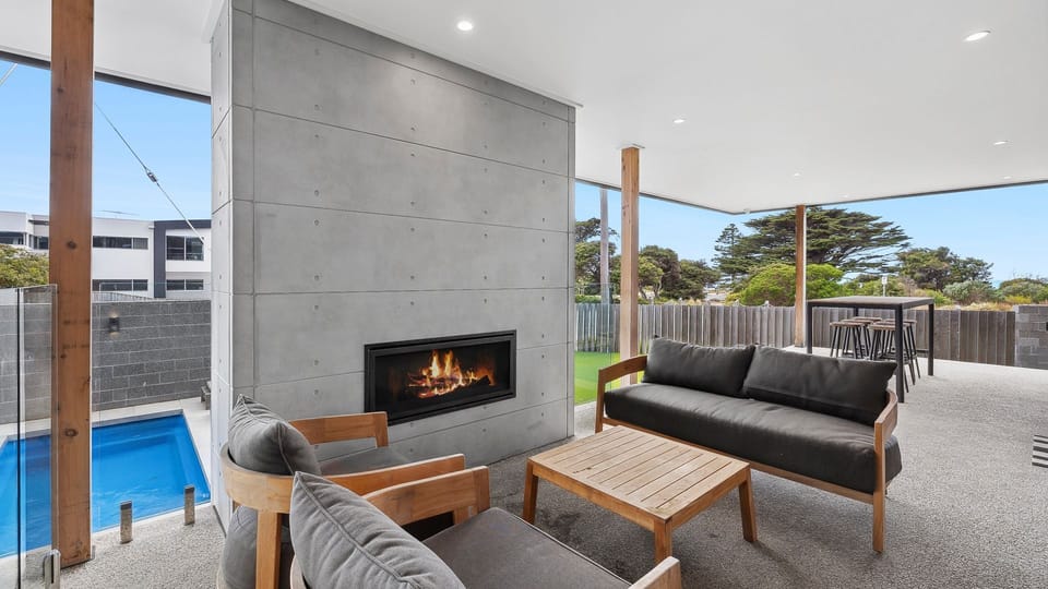 Outdoor Alfresco 