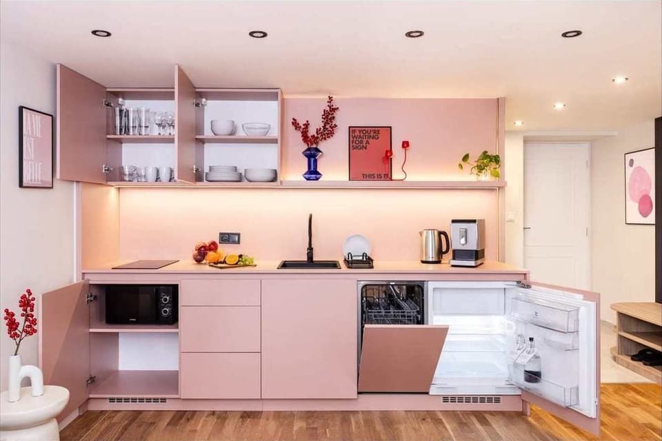 Fully equipped kitchen