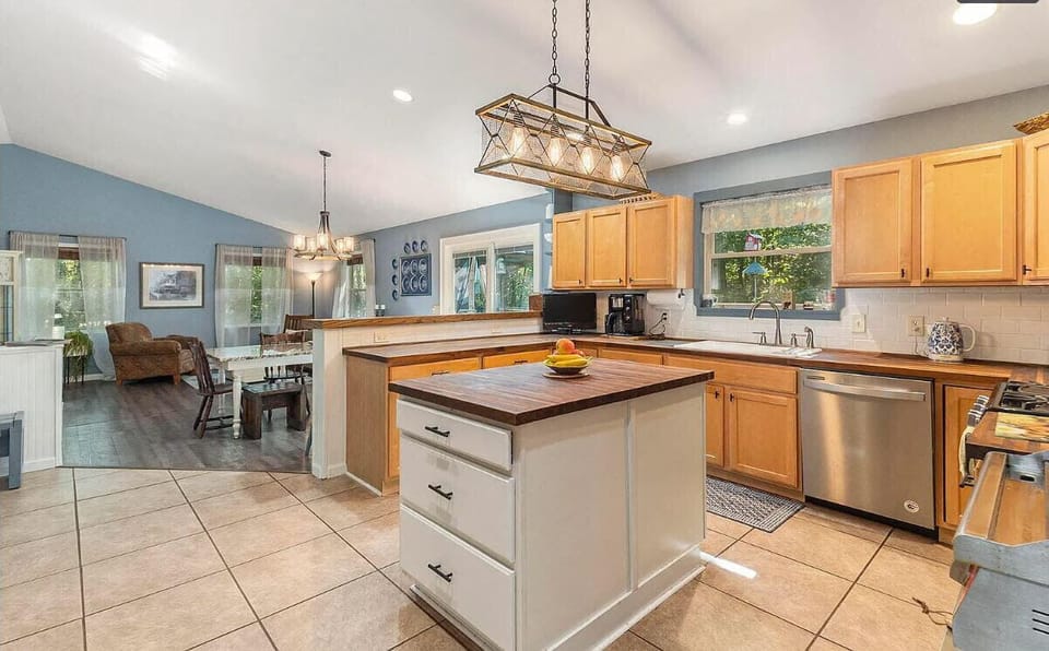 Open kitchen