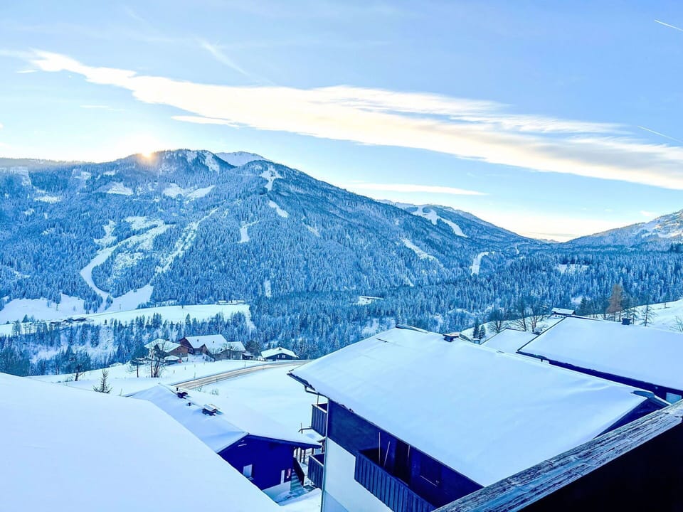 Sky, Cloud, Mountain, Snow, Azure, Slope, Landscape, Mountainous Landforms, Mountain Range, Horizon