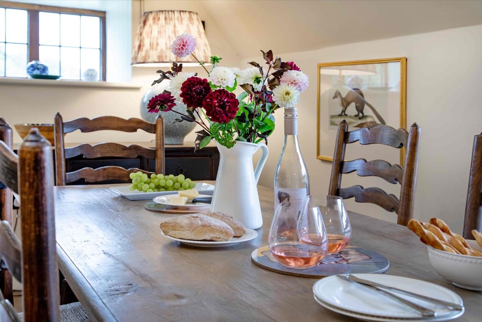 Jerards Stables, Sandford Orcas, Sherborne: Enjoy delicious meals and tasty treats