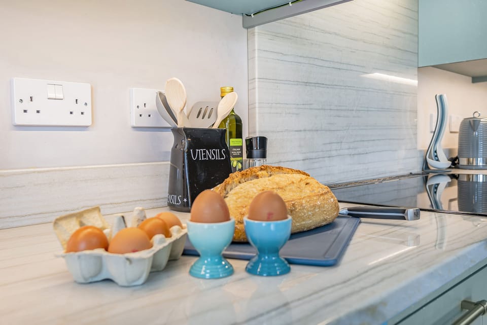 Barn at West Acres, Winterborne Kingston: Enjoy a leisurely breakfast