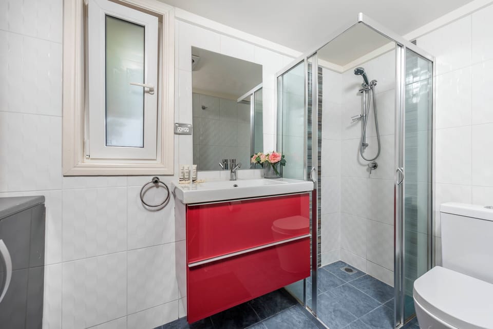 Ensuite off the Main bedroom - Bedroom 1. Laundry is also located here