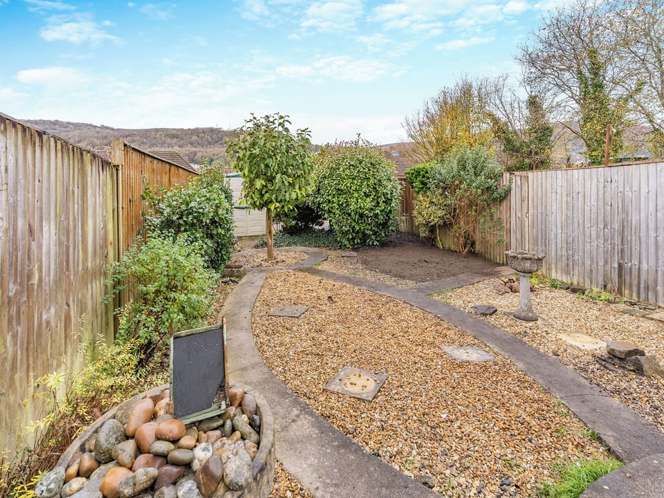 Garden | Pant Glas Cottage, Pontardawe