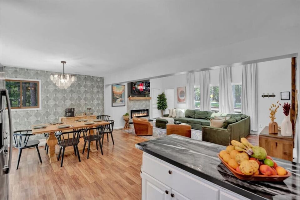 Cook, dine, and connect — all in one open space