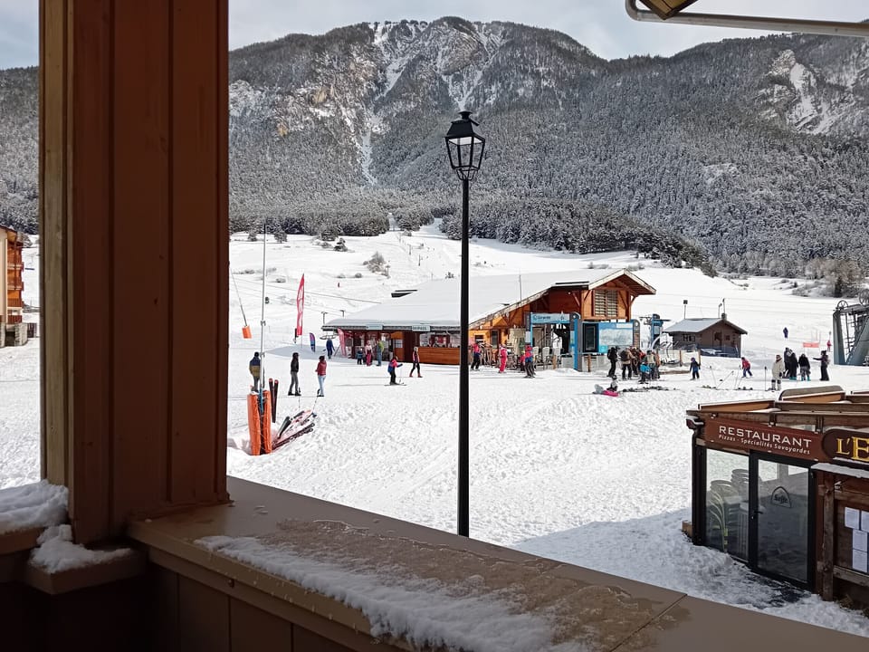 Snow and ski sports