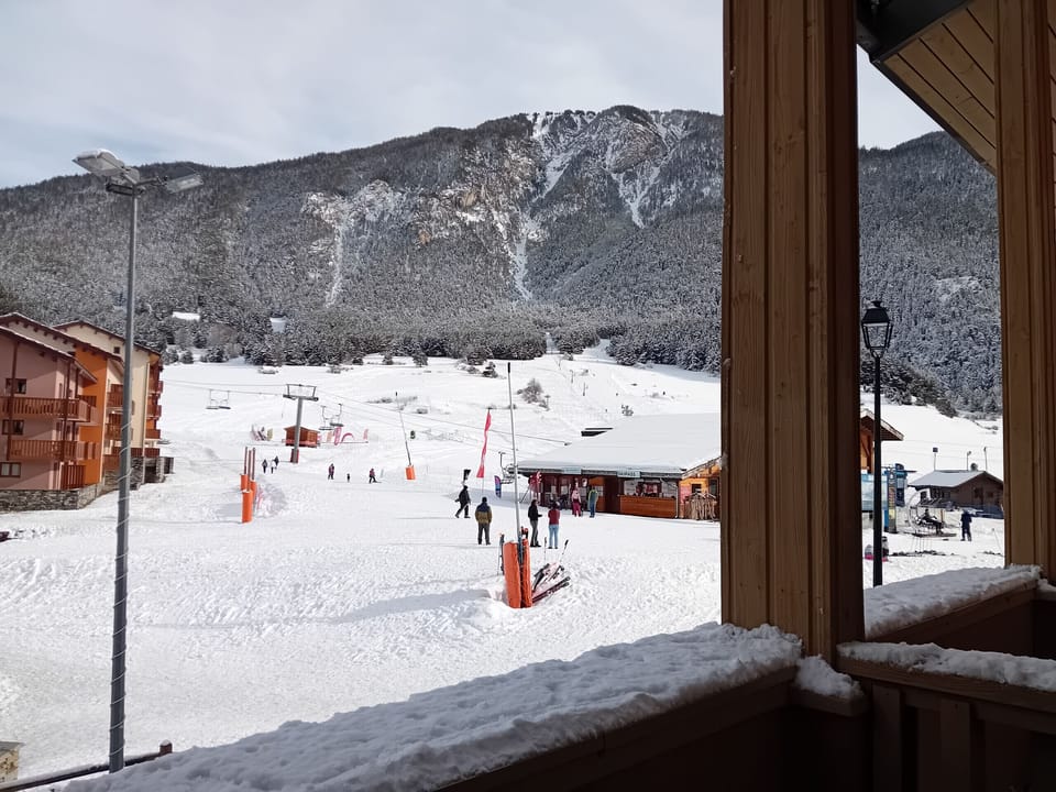 Snow and ski sports