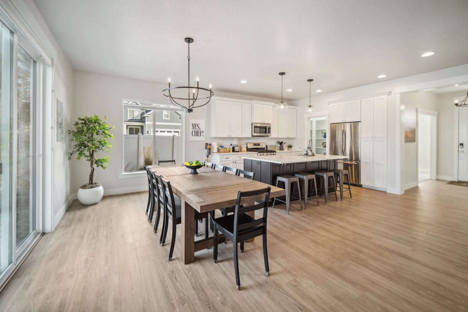 Kitchen seating 