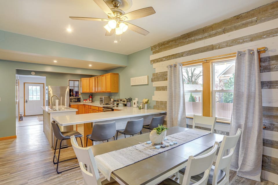 Additional Dining Area | 1st Floor