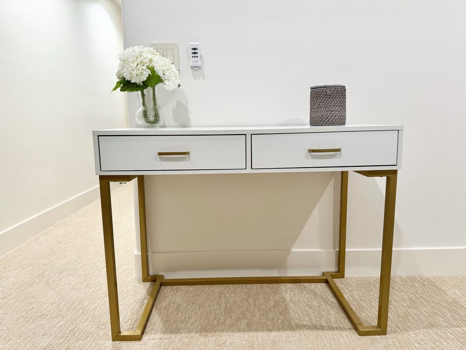 Desk area