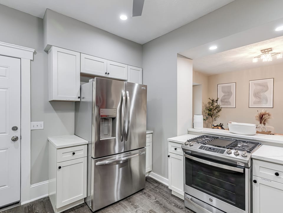 2129 W 101st-11