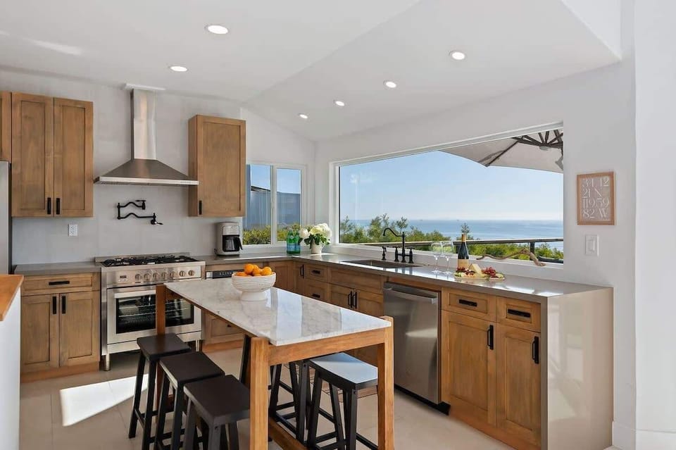 Gorgeous, renovated kitchen