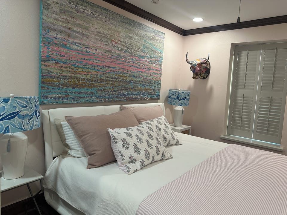 King bedroom #6 soft pink walls