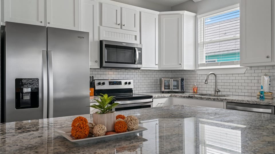 This kitchen is calling for you!