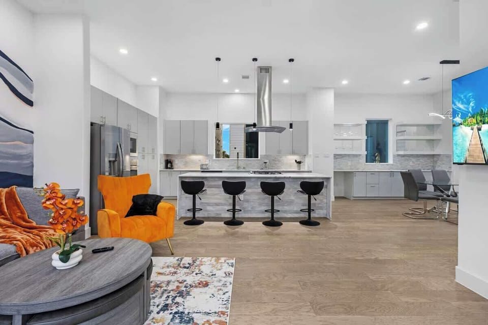Open-plan living space w/ plenty of room to stretch out & feel at home.