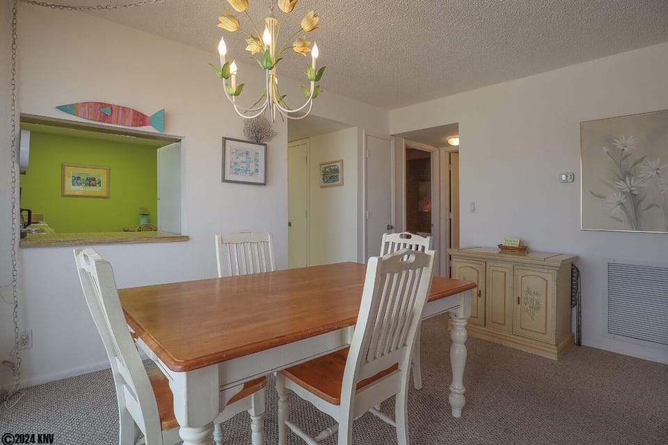 Large Dining Table has seating for 4