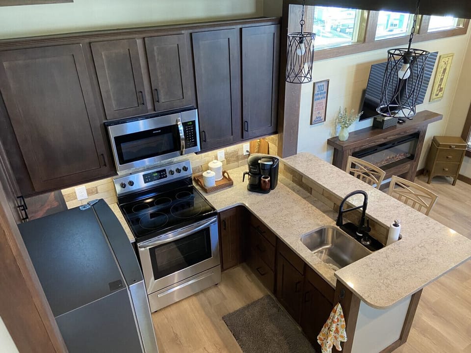 Full Kitchen