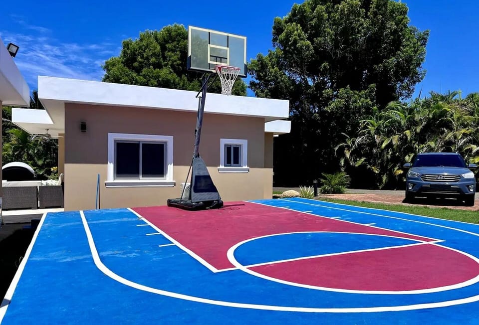 Sport court