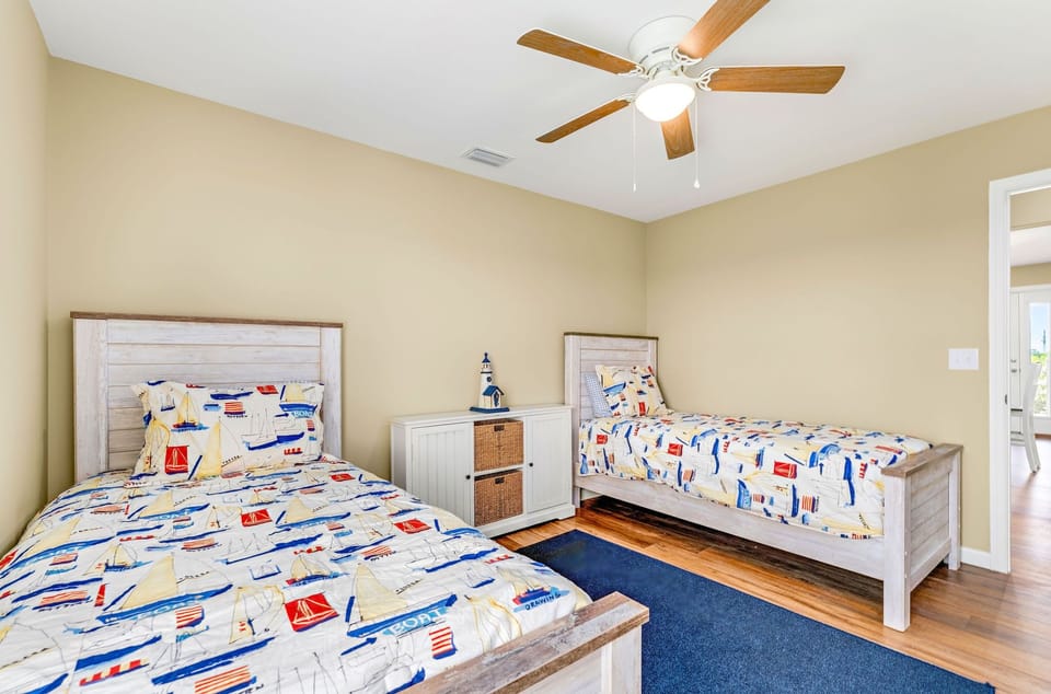 Bedroom #3, two twins