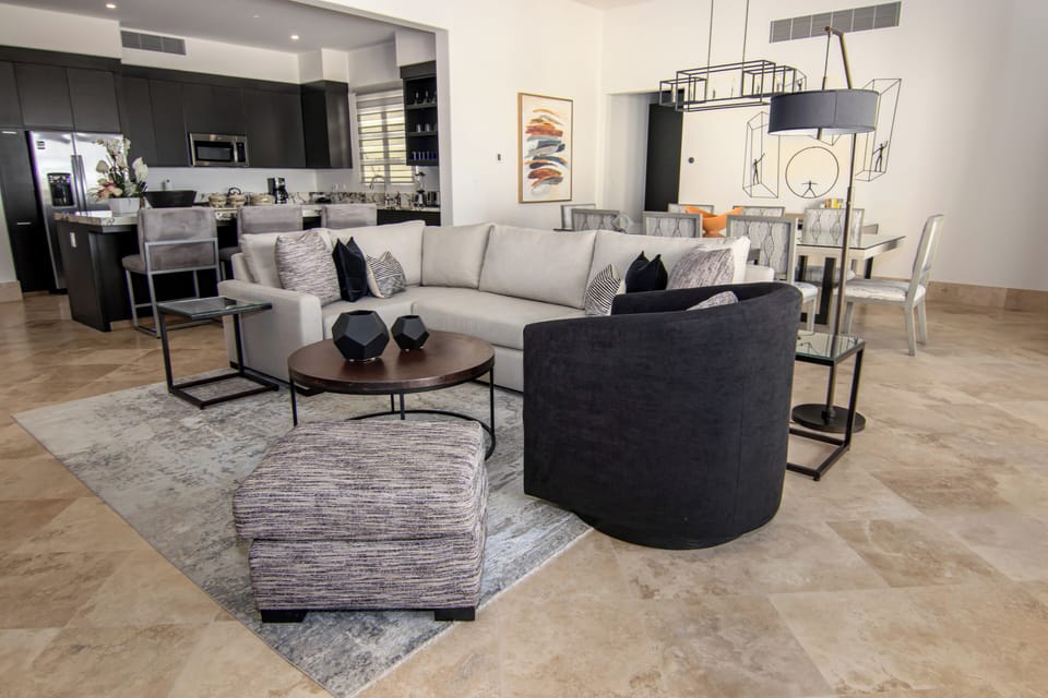 Living room/ Dining room