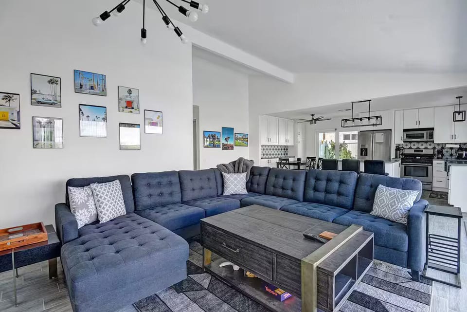 Living Room & Kitchen