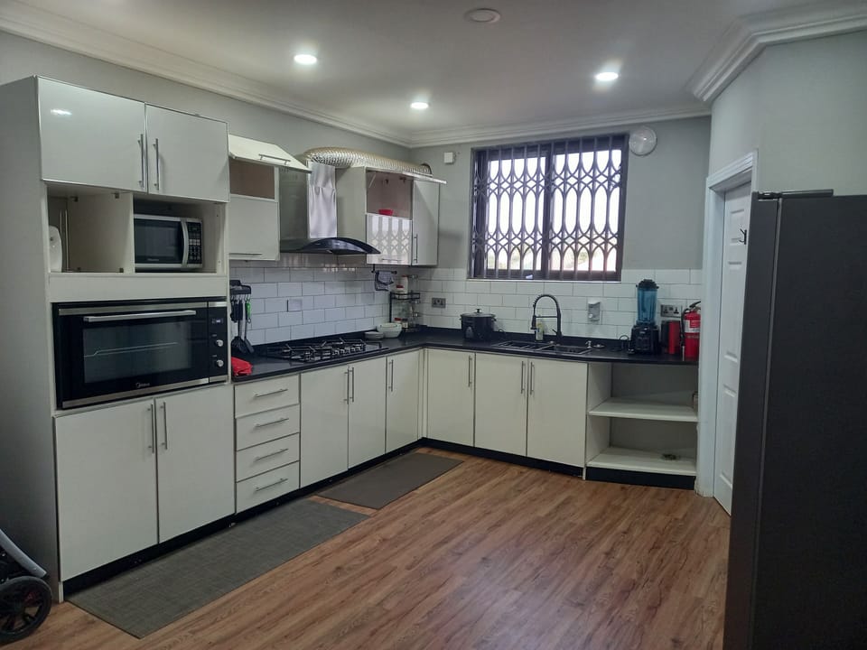 Main Kitchen 