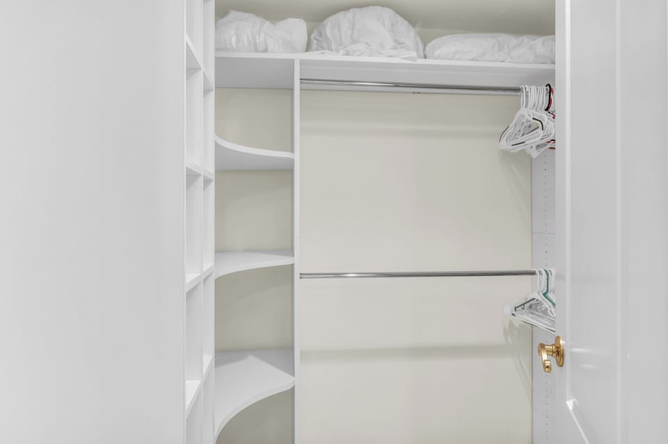 Master Closet 