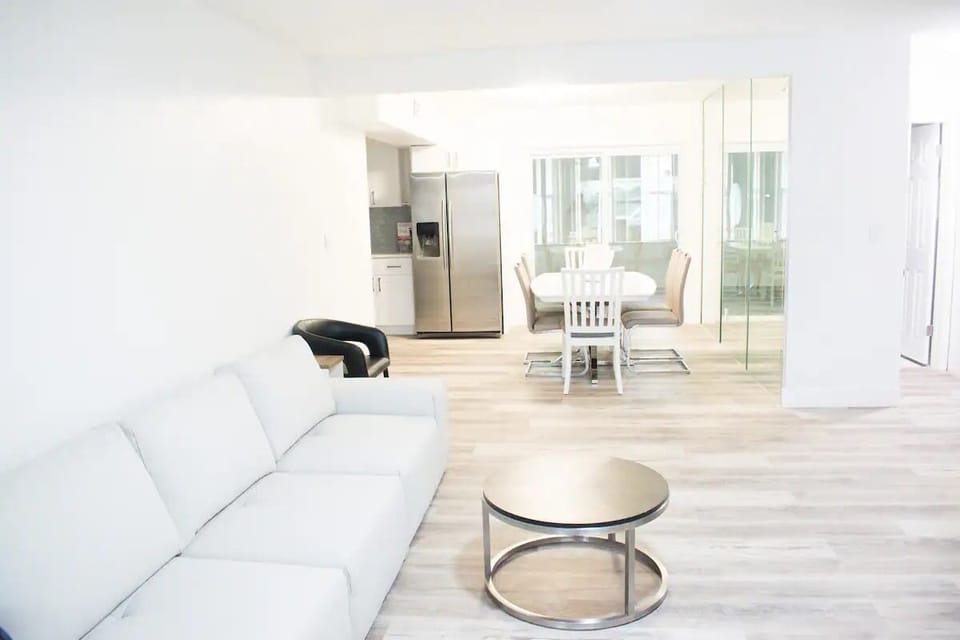 Spacious Living Area with Dining Table

