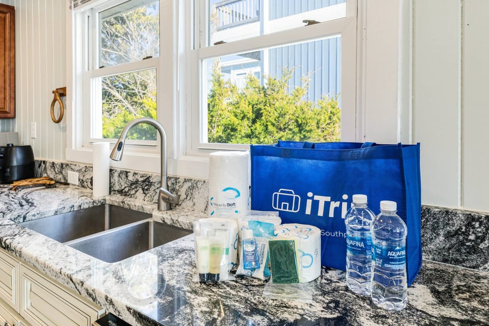 iTrip's First Night Essential Bags.