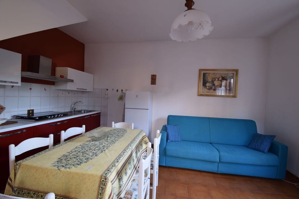 Autumn, Living Room, Spring, Summer