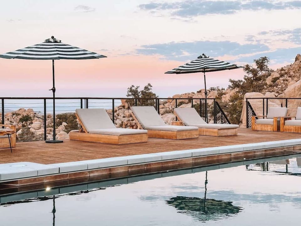 Pool loungers