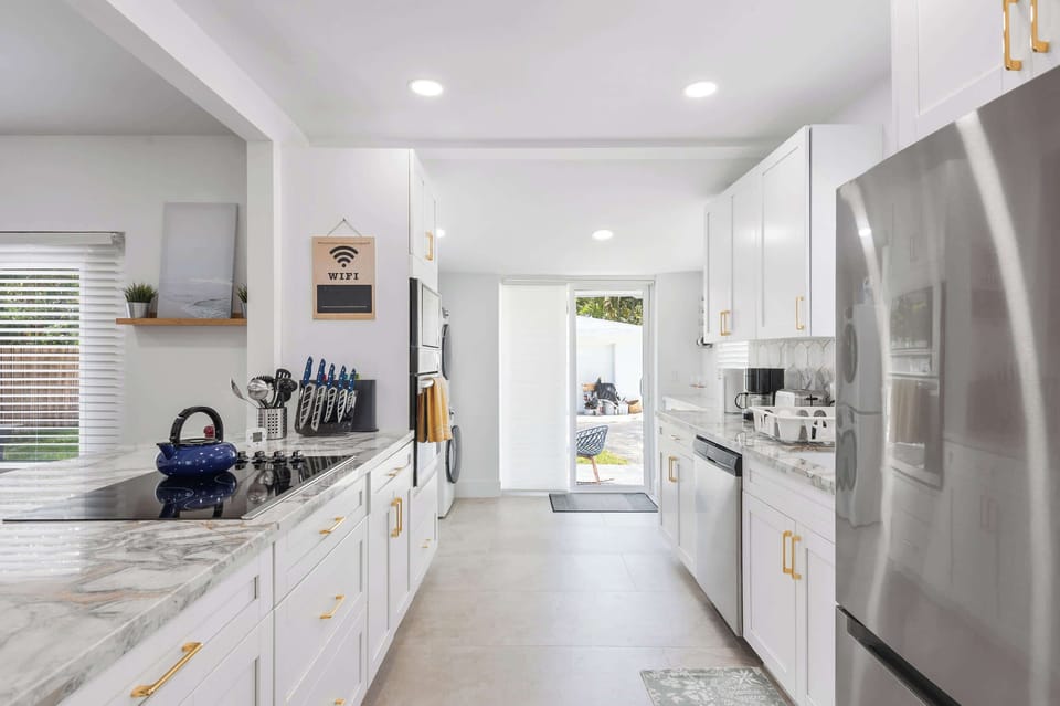 Prepare delicious meals in the fully equipped kitchen