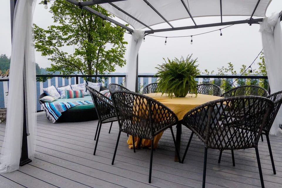 Rooftop Lakeview Terrace