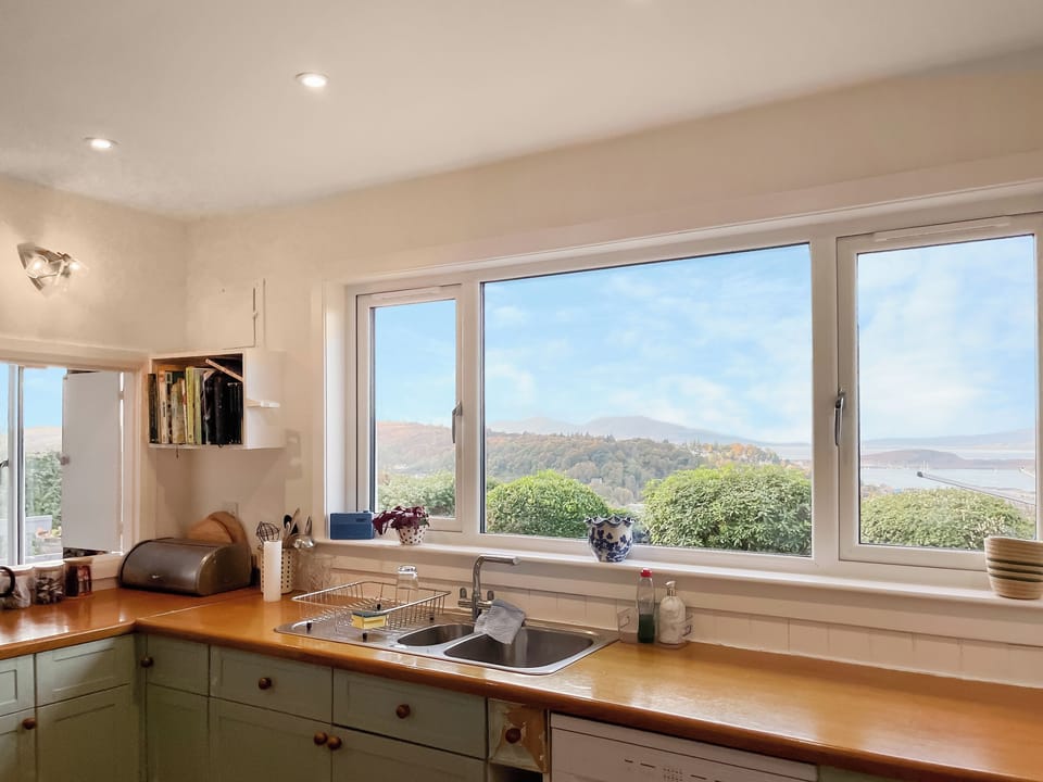 Kitchen | Kiloran, Oban